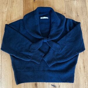 ZARA : SAILOR COLLAR KNIT
SIZE XL 
COLOR : NAVY